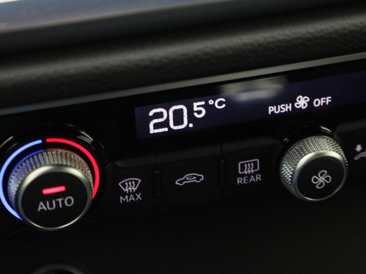 Audi Q3 Sportback 45 TFSIe 245PK S Edition · Navigatie · Camera · Apple/Android Car Play · Adaptive Cruise Control