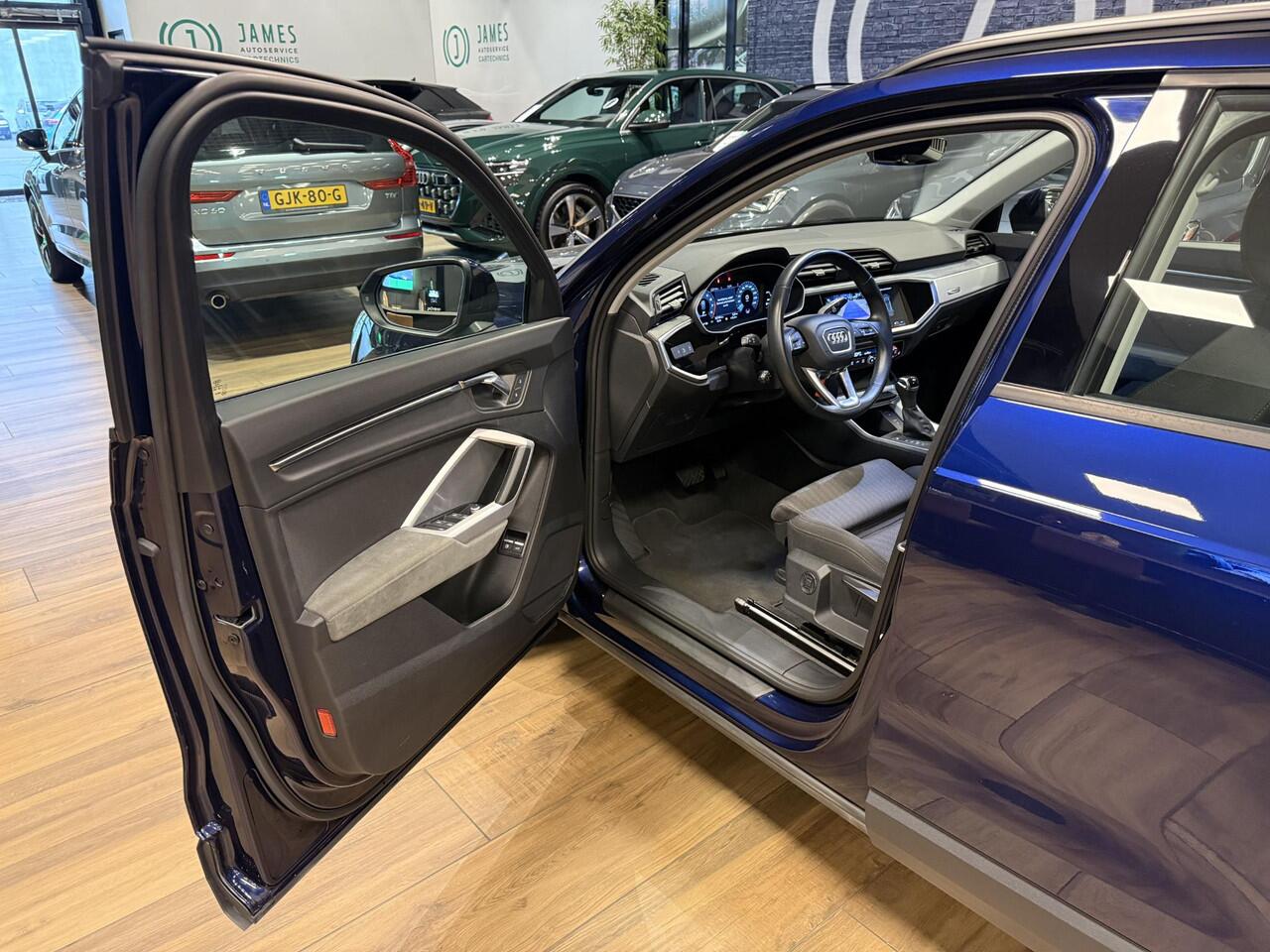 Audi Q3 45 TFSI e edition |PHEV|Carplay|Stoelverwarming|Adaptieve Cruisecontrol|