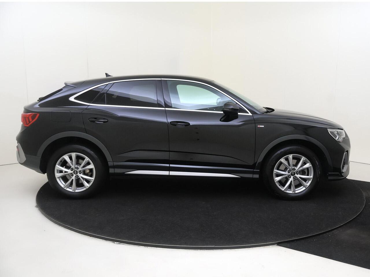 Audi Q3 Sportback 45 TFSI e S Edition | SoH 94% | Lederen bekleding | Achteruitrijcamera | Cruise Control | CarPlay | Navigatie | Audi virtual cockpit | Stoelverwarming |