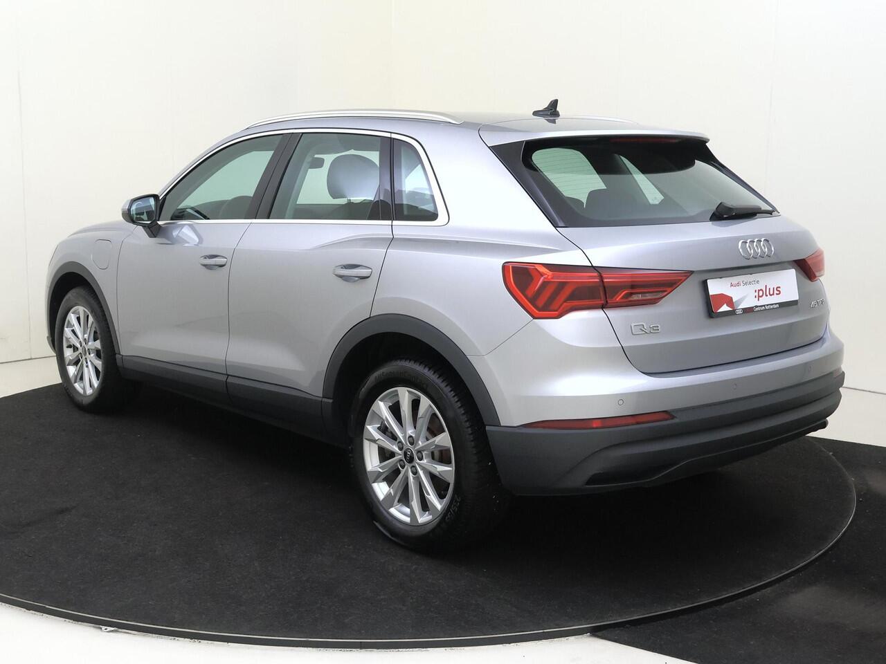 Audi Q3 45 TFSI e Advanced edition | SoH 90% | Trekhaak | Lederen bekleding | Adaptieve cruise control | Parkeersensoren achter | Audi virtual cockpit | CarPlay | Stoelverwarming |