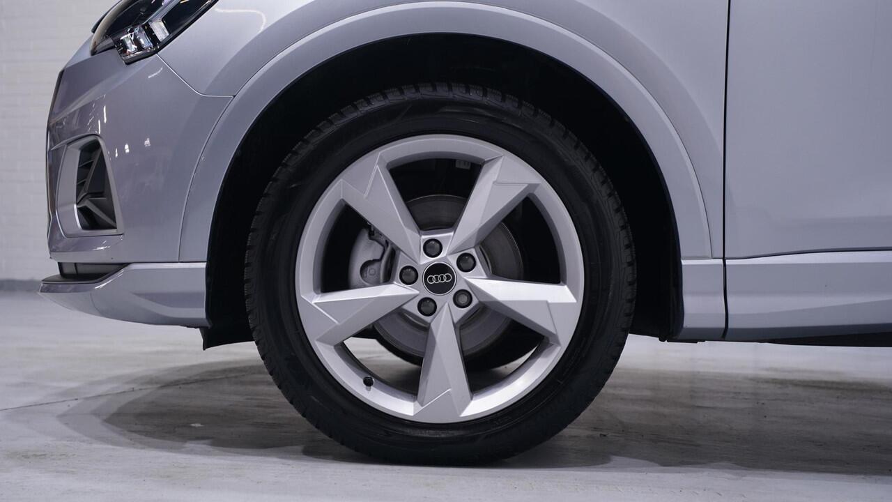Audi Q3 35 TFSI Advanced edition Plus 1e Eig. NAP Leder alcantara sportstoelen PDC Stoelverwarming Navi