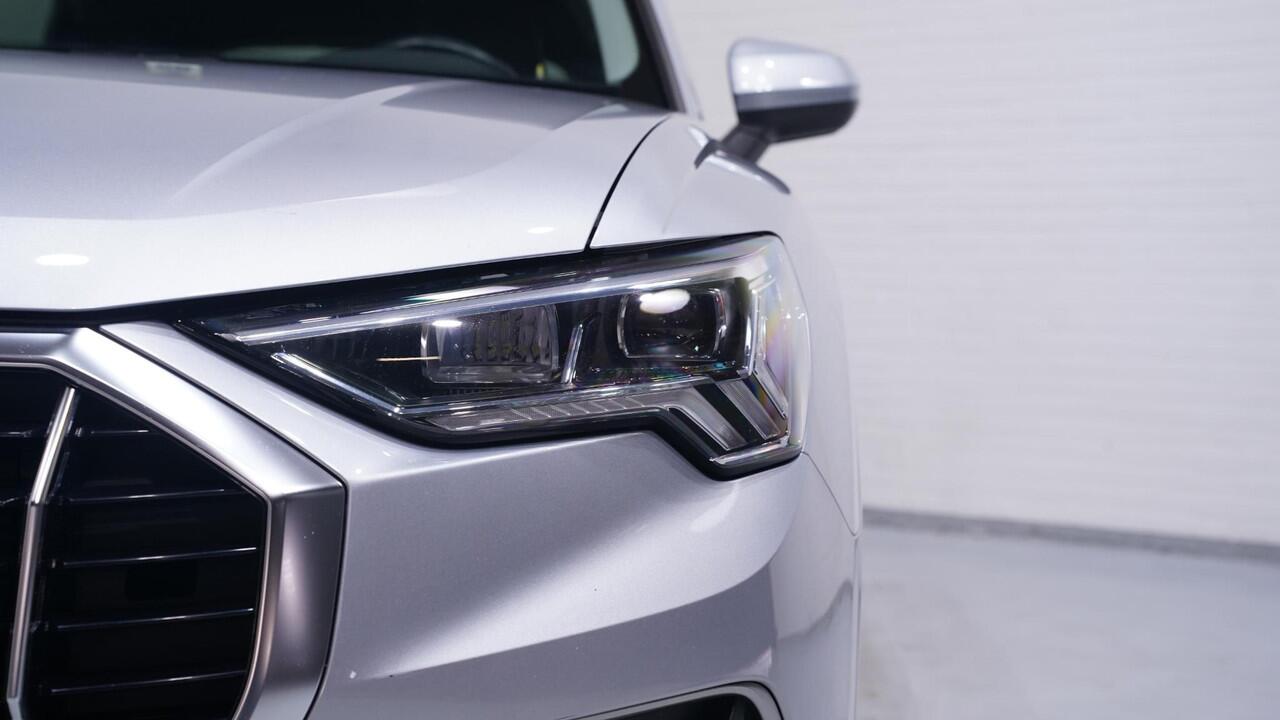 Audi Q3 35 TFSI Advanced edition Plus 1e Eig. NAP Leder alcantara sportstoelen PDC Stoelverwarming Navi