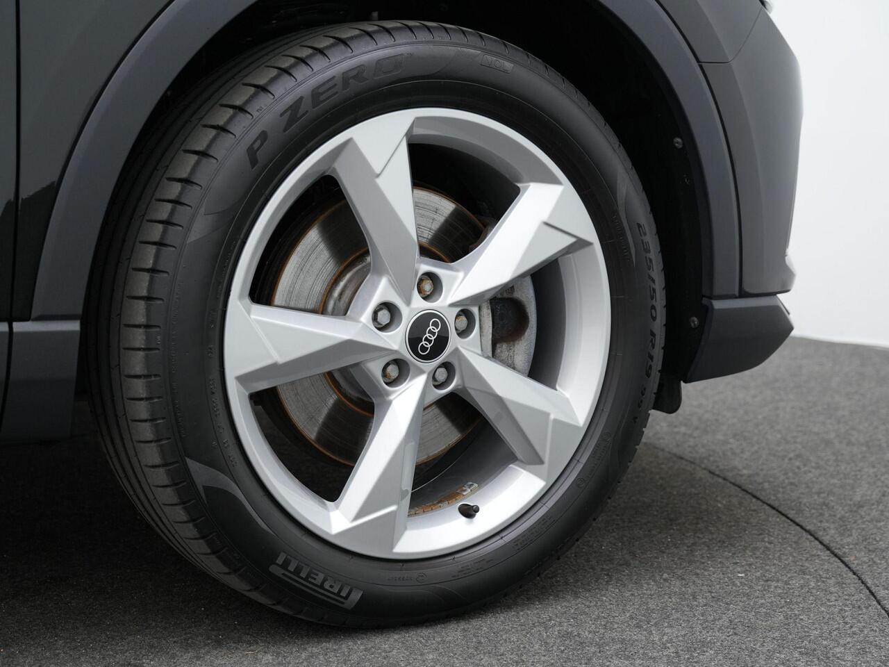 Audi Q3 45 TFSI e 245 pk | Stoelverwarming | Adaptive Cruise | Navigatie | Side Asssist