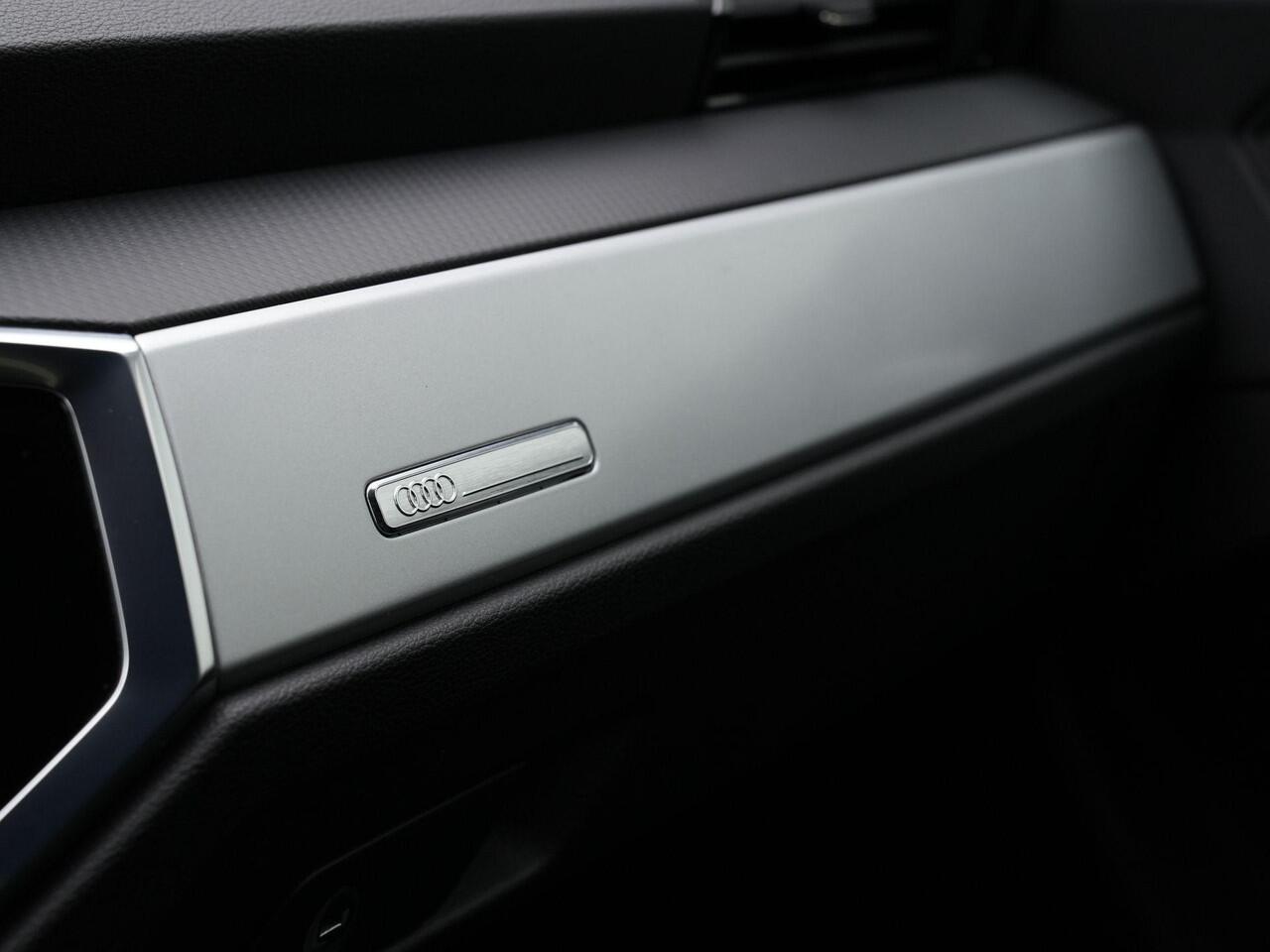 Audi Q3 45 TFSI e 245 pk | Stoelverwarming | Adaptive Cruise | Navigatie | Side Asssist