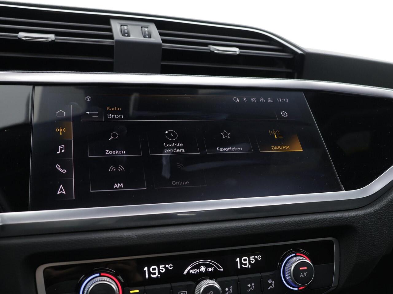 Audi Q3 Sportback 45 TFSIe 245pk S-tronic S Edition · Camera · Panoramadak · Keyless · Apple/Android Car Play · Trekhaak Wegklapbaar · 19'' Inch ·