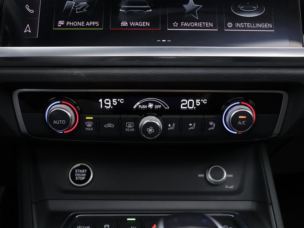 Audi Q3 Sportback 45 TFSIe 245pk S-tronic S Edition · Camera · Panoramadak · Keyless · Apple/Android Car Play · Trekhaak Wegklapbaar · 19'' Inch ·