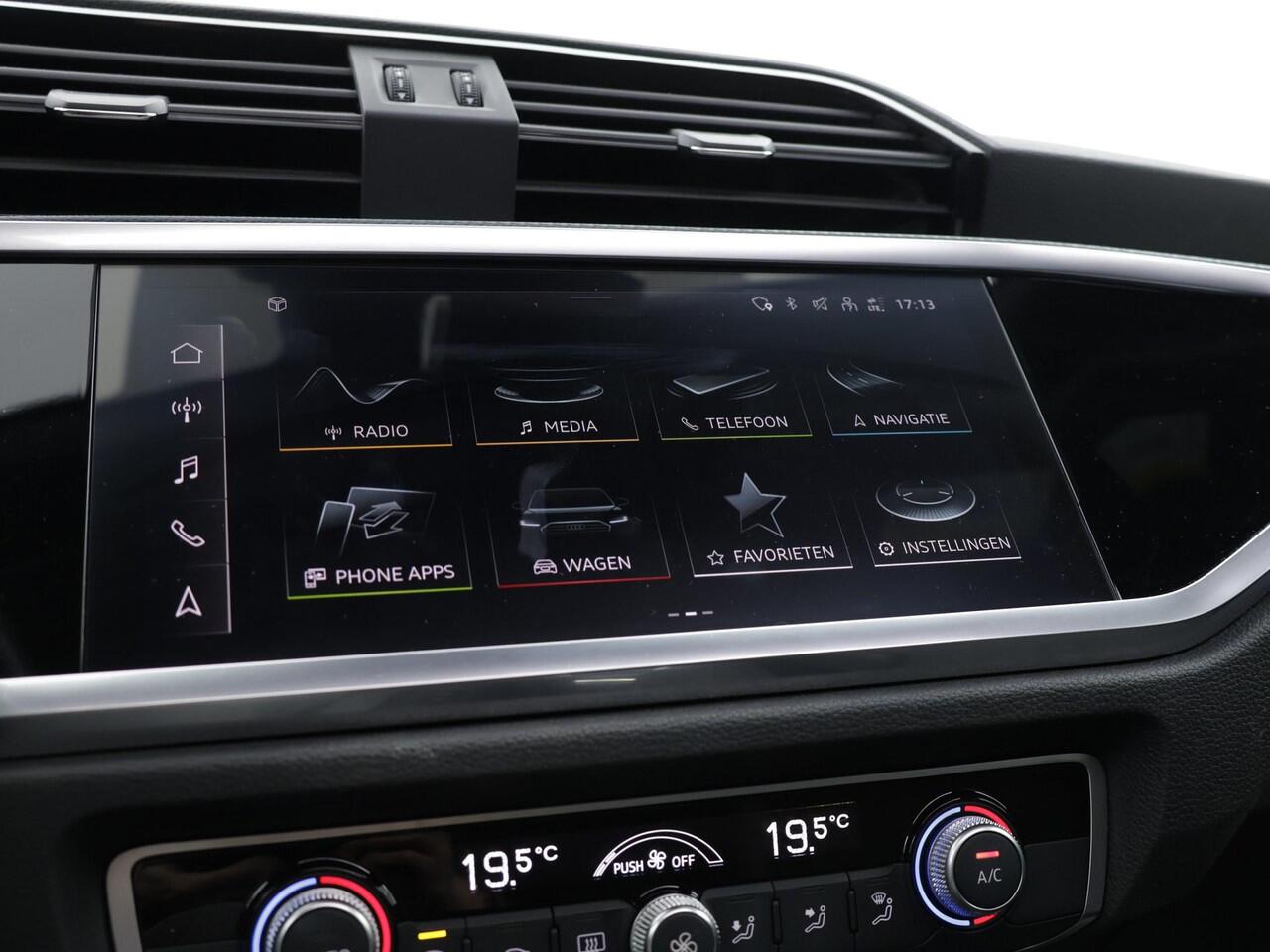 Audi Q3 Sportback 45 TFSIe 245pk S-tronic S Edition · Camera · Panoramadak · Keyless · Apple/Android Car Play · Trekhaak Wegklapbaar · 19'' Inch ·