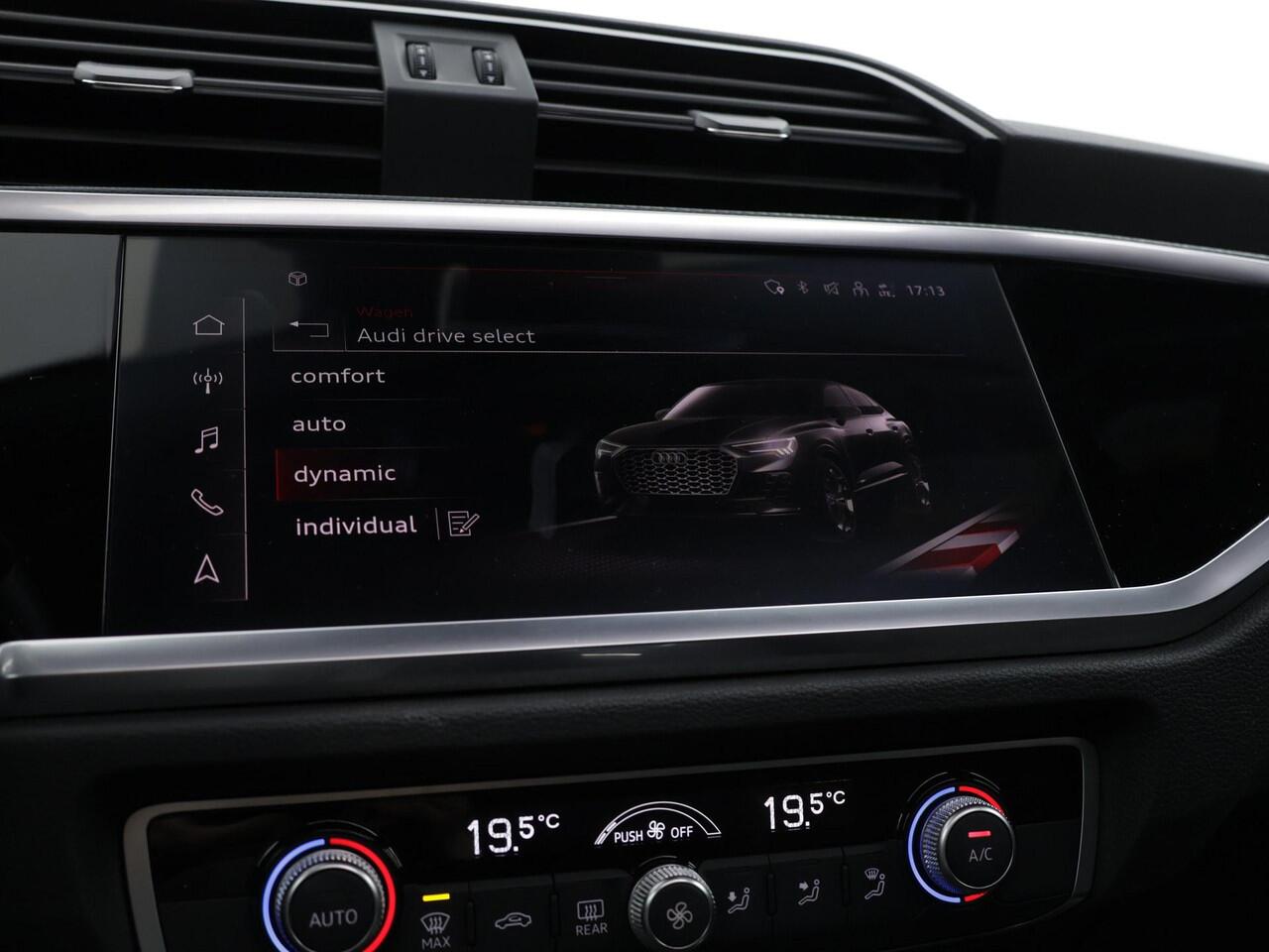 Audi Q3 Sportback 45 TFSIe 245pk S-tronic S Edition · Camera · Panoramadak · Keyless · Apple/Android Car Play · Trekhaak Wegklapbaar · 19'' Inch ·