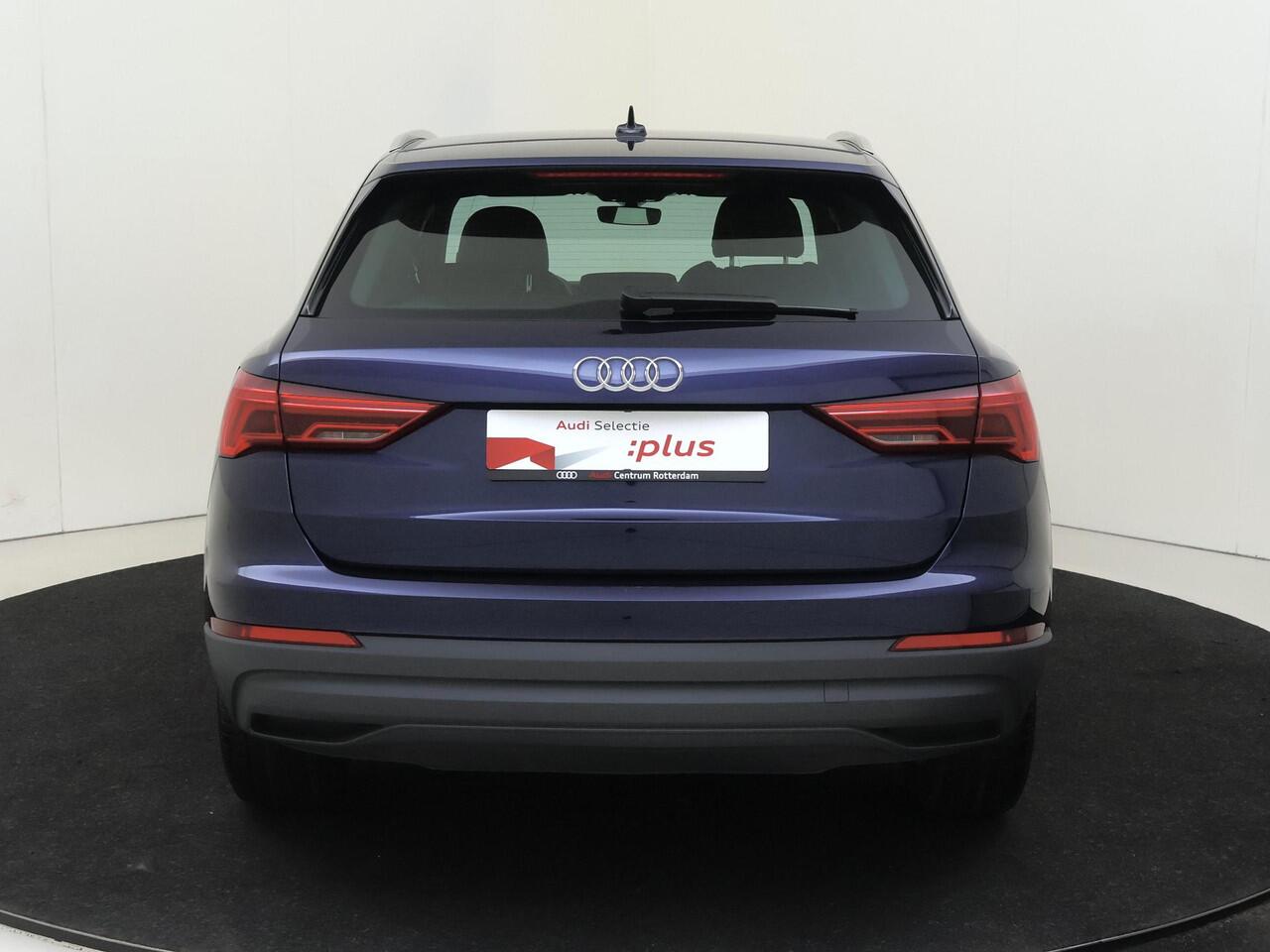 Audi Q3 45 TFSI e Advanced edition | SoH 92% | Trekhaak | S-line interieur | Parkeerassistent | Stoelverwarming | Navigatie Plus | Adaptieve cruise control | Dodehoek detectie |