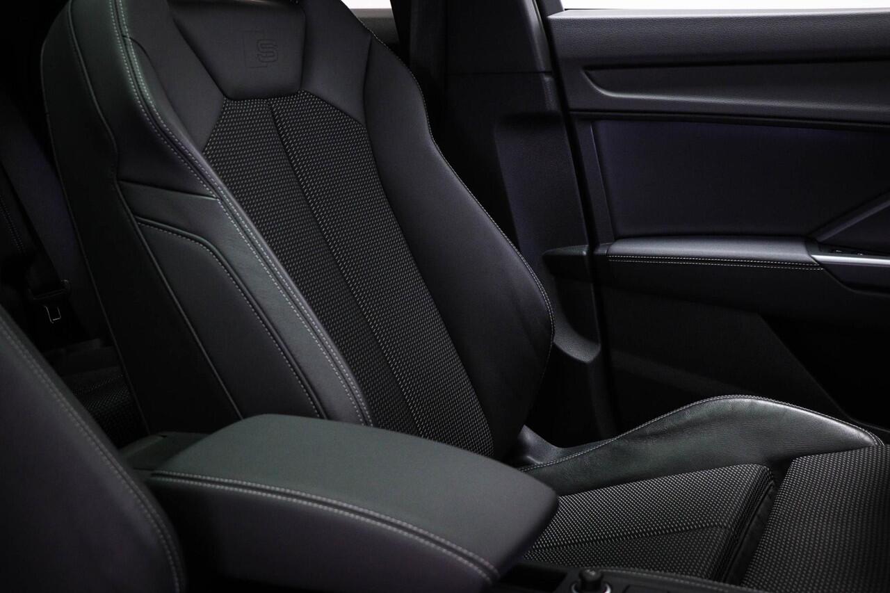 Audi Q3 35 TFSI S-Line edition | VIRTUAL COCKPIT GROOT | PANORAMADAK | DAB | APPLE | TREKHAAK