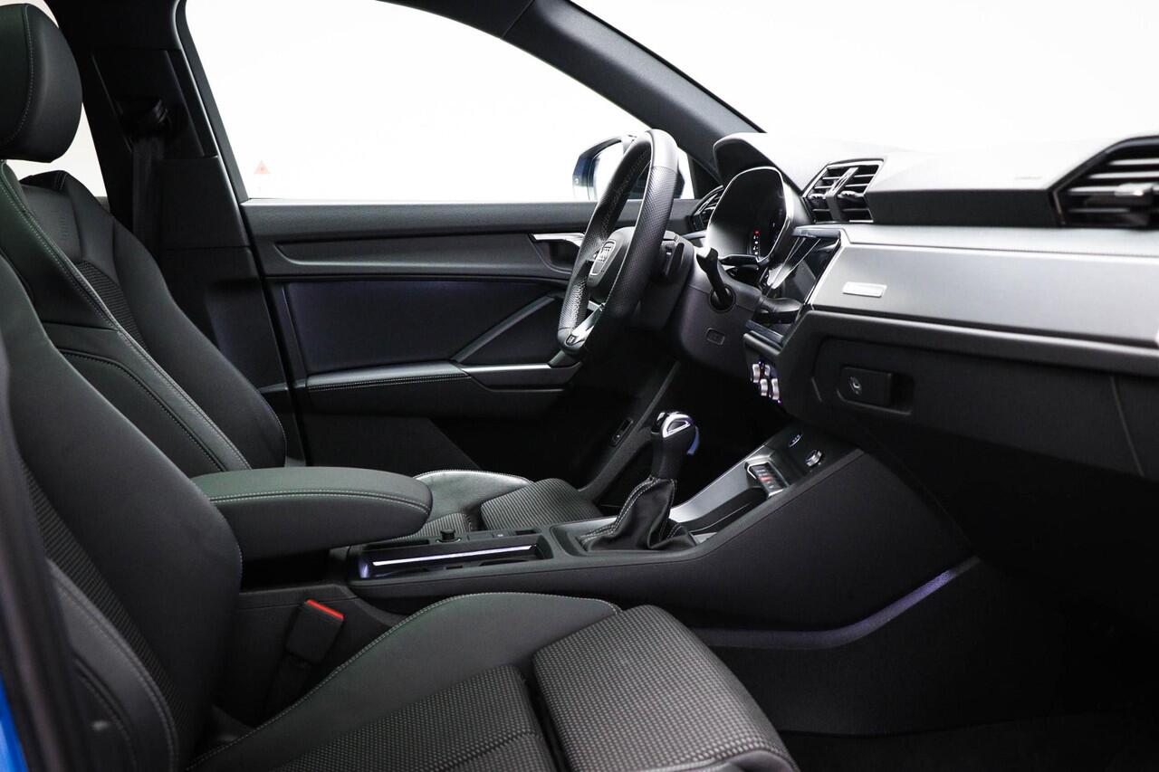 Audi Q3 35 TFSI S-Line edition | VIRTUAL COCKPIT GROOT | PANORAMADAK | DAB | APPLE | TREKHAAK