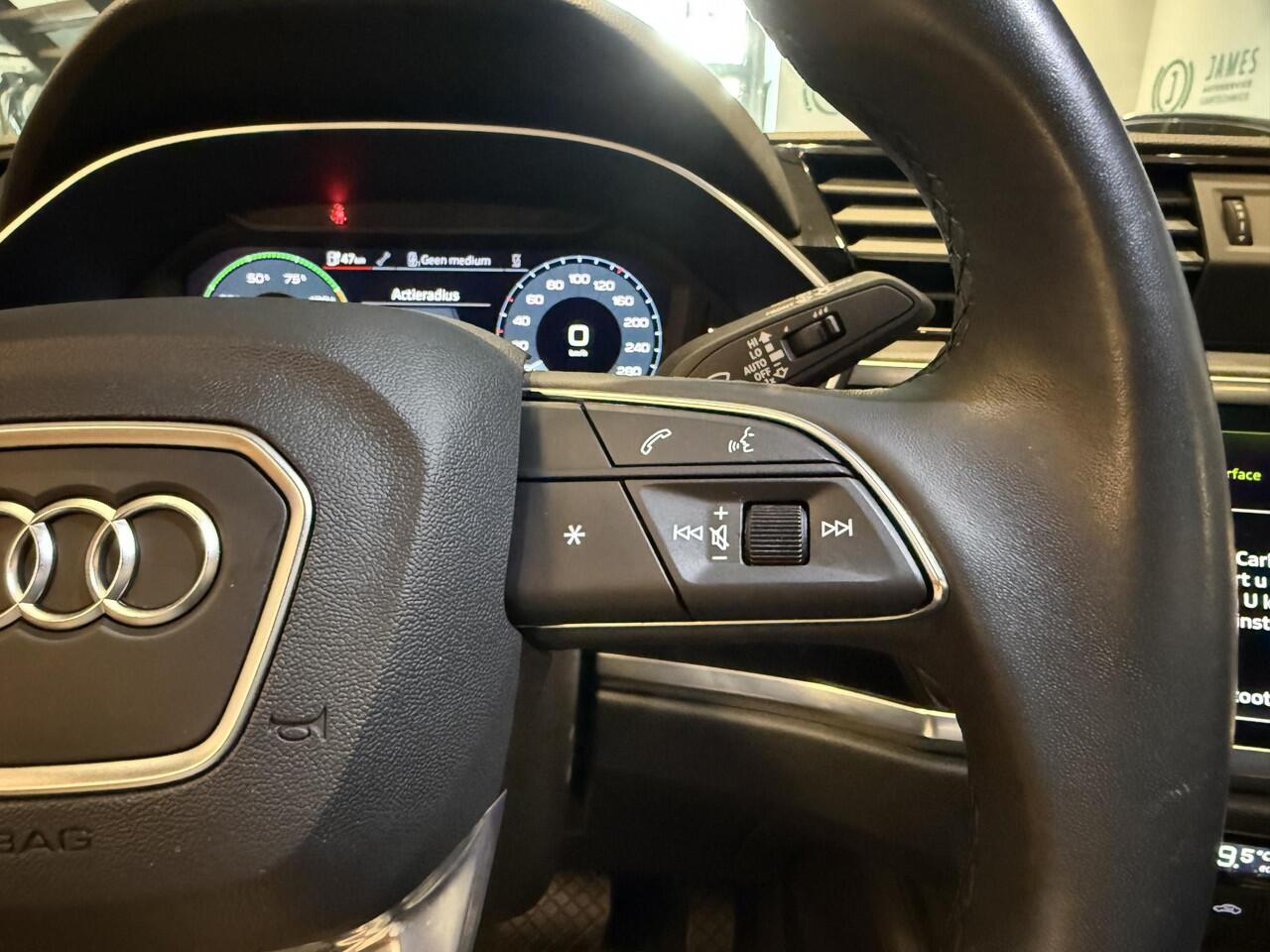 Audi Q3 45 TFSIe Advanced edition |Carplay|Sportstoelen|Adaptieve cruisecontrol|Elektrische achterklep