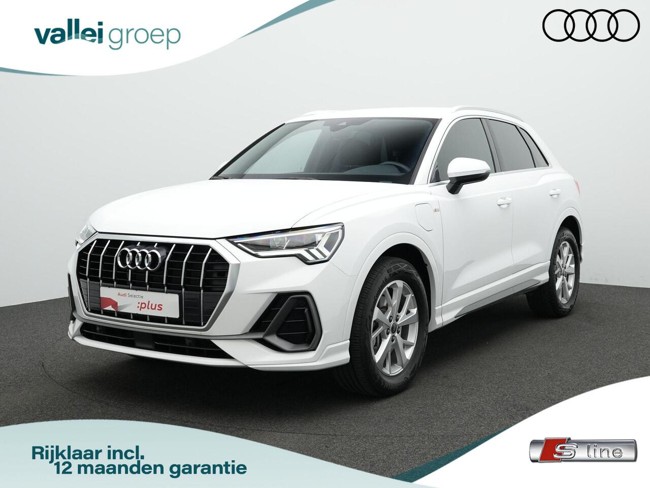 Audi Q3 45 TFSI e 245 pk S-tronic S-Line | Achteruitrijcamera | Navigatie | Adaptive Cruise