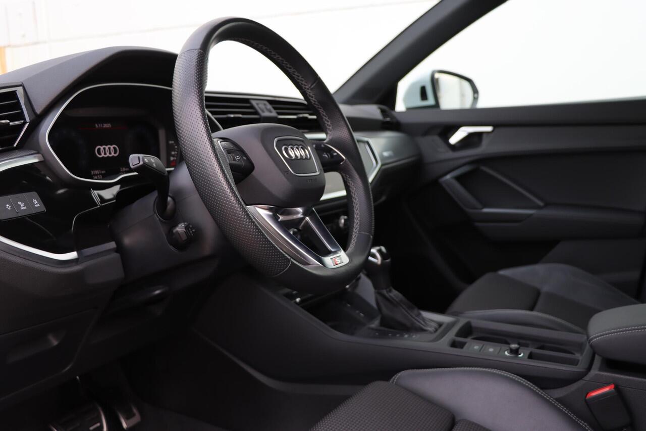 Audi Q3 35 TFSI S edition 150pk S-Tronic