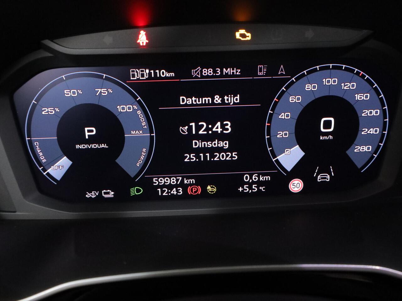 Audi Q3 Sportback 45 TFSI e S Edition 245pk | Elektrisch verstelbare voorstoelen | Parkeeercamera | Verwarmbare voorstoelen | Navigatie