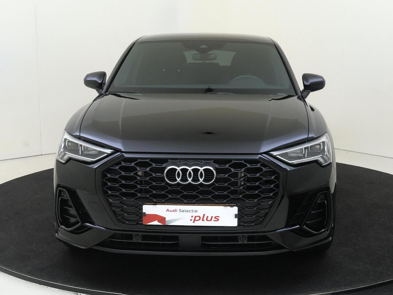 Audi Q3 Sportback 45 TFSI e S Edition | SOH 89% | Achteruitrijcamera | Dodehoek detectie | Keyless | Audi virtual cockpit | Cruise control | Carplay | Navigatie |
