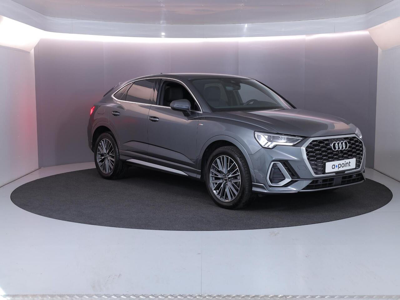 Audi Q3 Sportback 45 TFSI e S Edition 245pk | 87% SOH | Private lease vanaf ¤800,- | Elektrisch verstelbare voorstoelen | Parkeeercamera | Verwarmbare voorstoelen | Navigatie