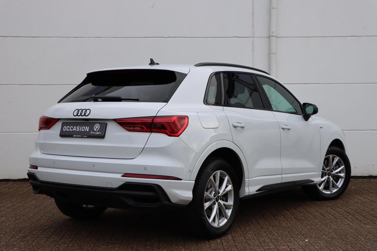 Audi Q3 45 TFSI e S edition 245pk S-Tronic | Camera | Parkassist | Carplay | Elektrische achterklep