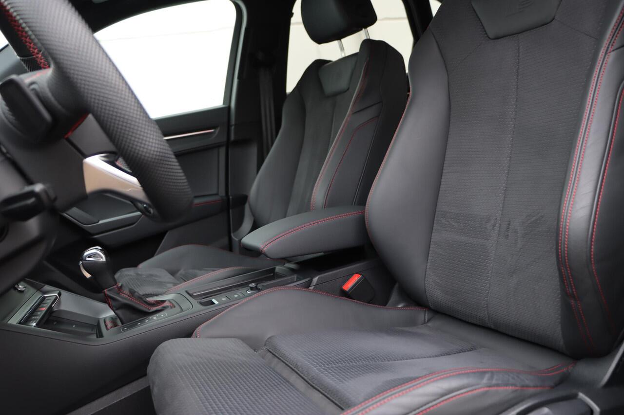 Audi Q3 45 TFSI e S edition 245pk S-Tronic | Camera | Parkassist | Carplay | Elektrische achterklep