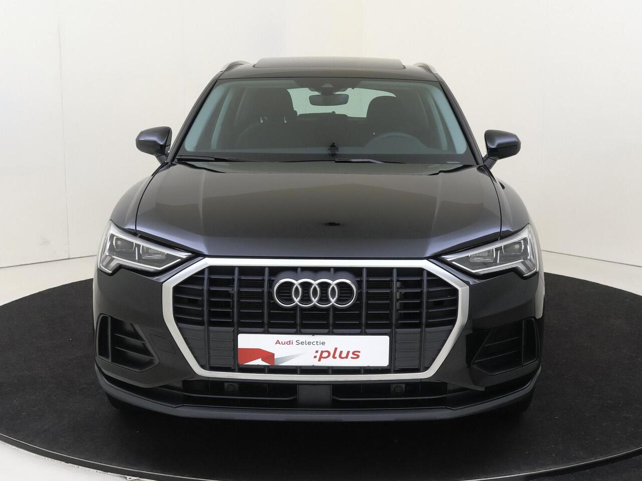 Audi Q3 45 TFSI e Advanced edition | SoH 91% | Panoramadak | Keyless | Stoelverwarming | Achteruitrijcamera | Adaptieve cruise control | Navigatie Plus | Dodehoek detectie |