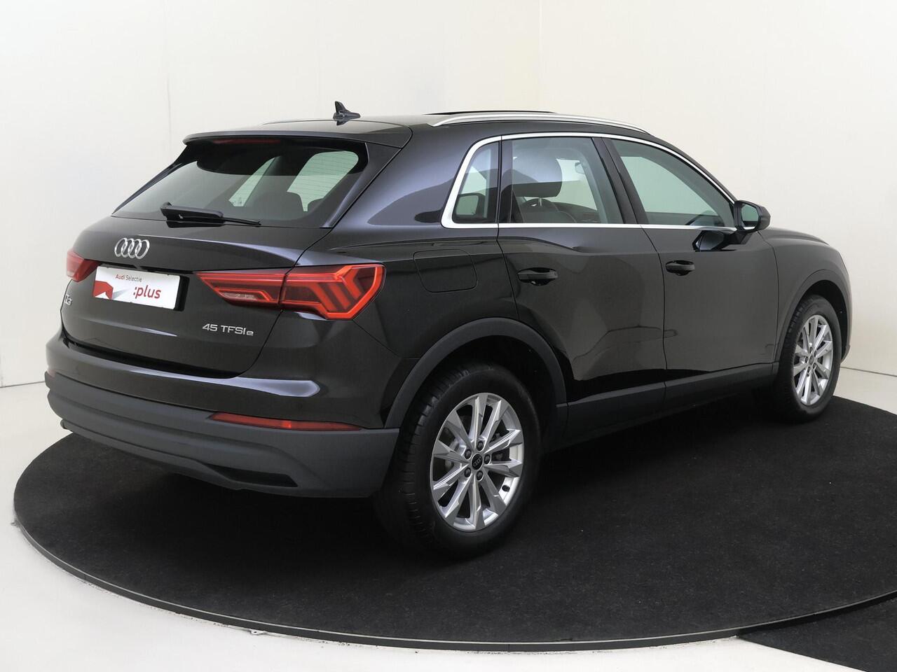 Audi Q3 45 TFSI e Advanced edition | SoH 91% | Panoramadak | Keyless | Stoelverwarming | Achteruitrijcamera | Adaptieve cruise control | Navigatie Plus | Dodehoek detectie |