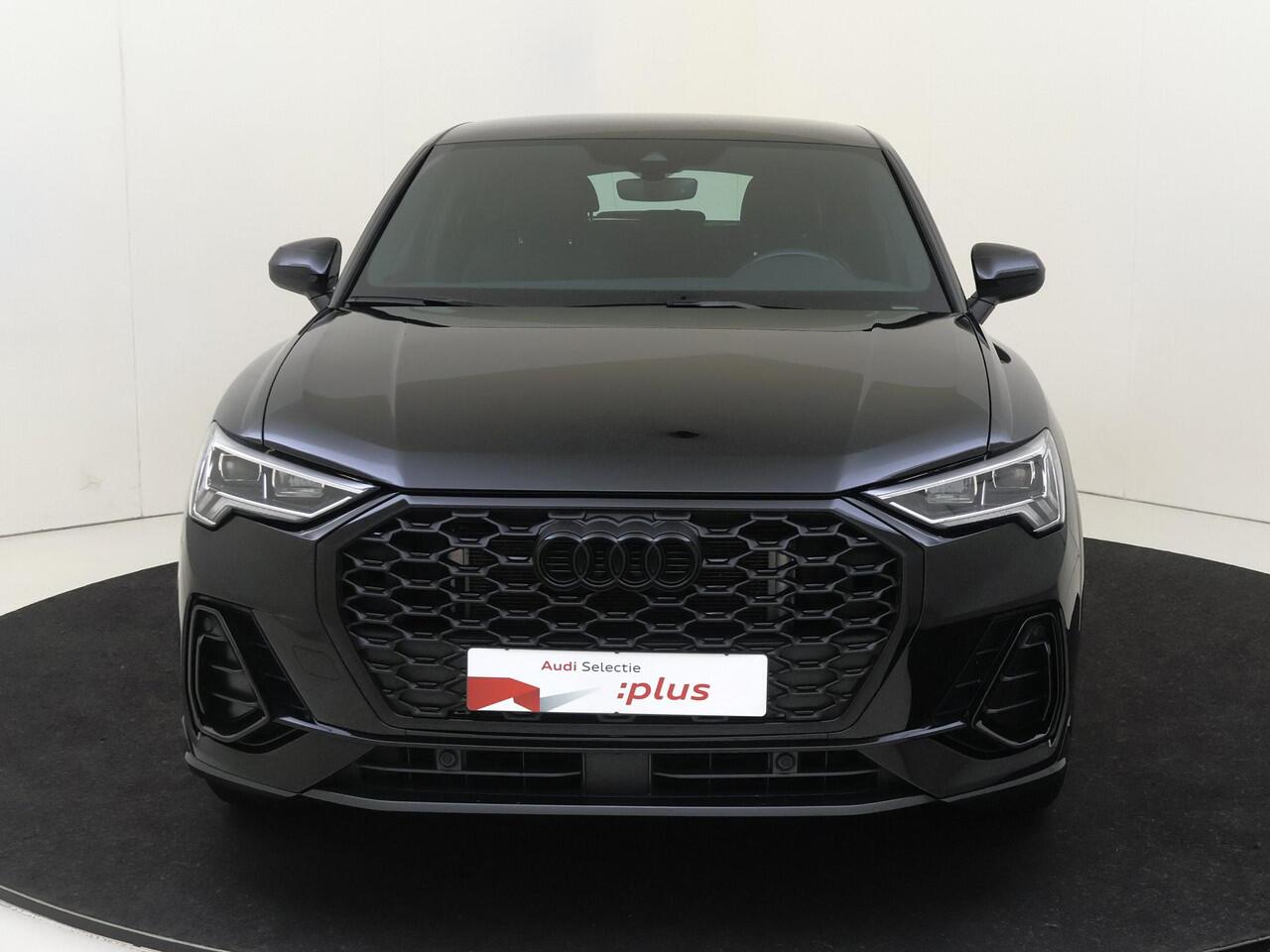 Audi Q3 Sportback 45 TFSI e S Edition | SoH 99% | Lederen bekleding | Achteruitrijcamera | Dodehoek detectie | Audi virtual cockpit | Cruise Control | CarPlay | Navigatie |