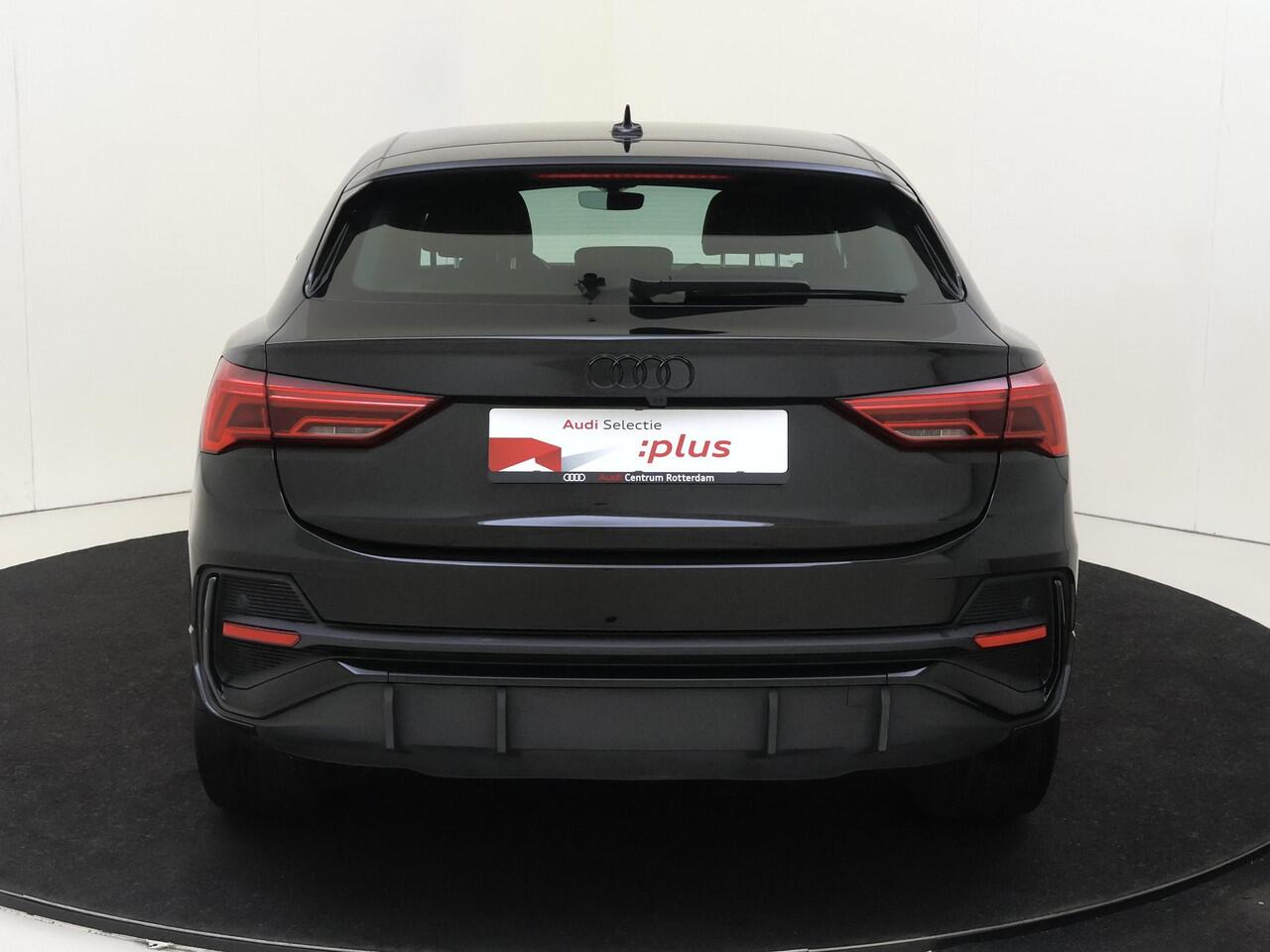 Audi Q3 Sportback 45 TFSI e S Edition | SoH 99% | Lederen bekleding | Achteruitrijcamera | Dodehoek detectie | Audi virtual cockpit | Cruise Control | CarPlay | Navigatie |
