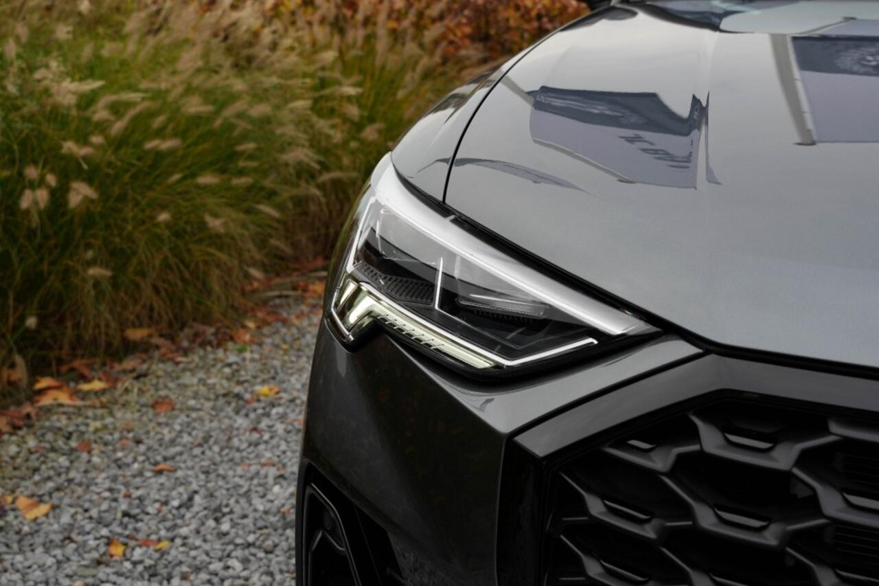 Audi Q3 45 TFSI E S EDITION Panoramadak Keyles Sonos audio