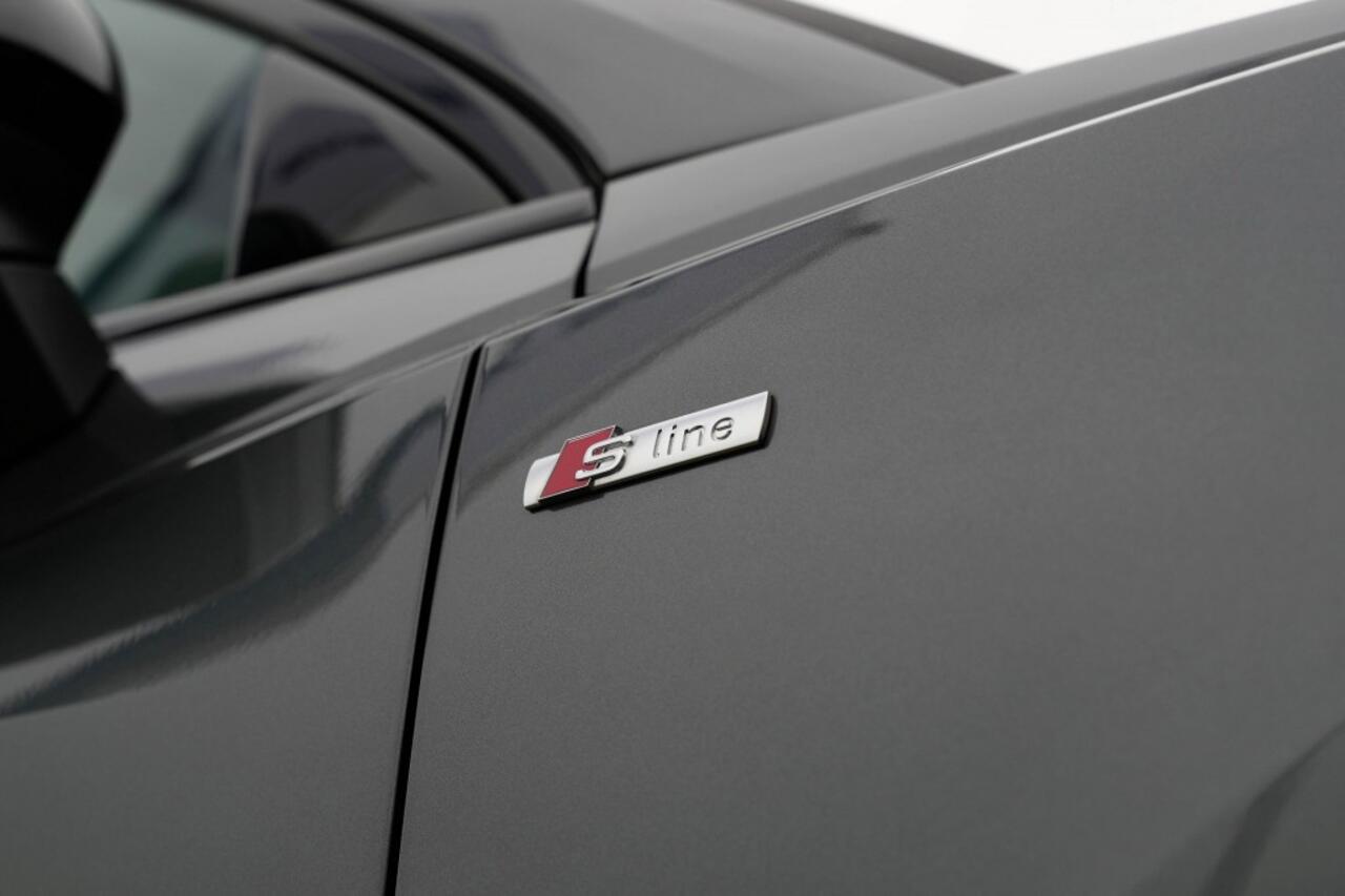 Audi Q3 45 TFSI E S EDITION Panoramadak Keyles Sonos audio