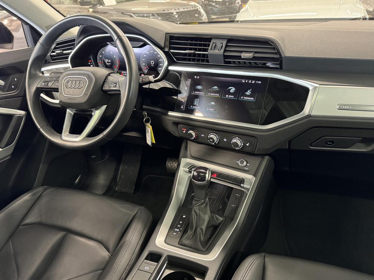 Audi Q3 Sportback 35 TFSI S Edition | Airco | Panorama-schuifdak | Audi sound system | Navigatie| Audi virtual cockpit | Lederen Bekleding | S Line exterieur ( Vestiging - Vianen Tel: 0347-371248 )