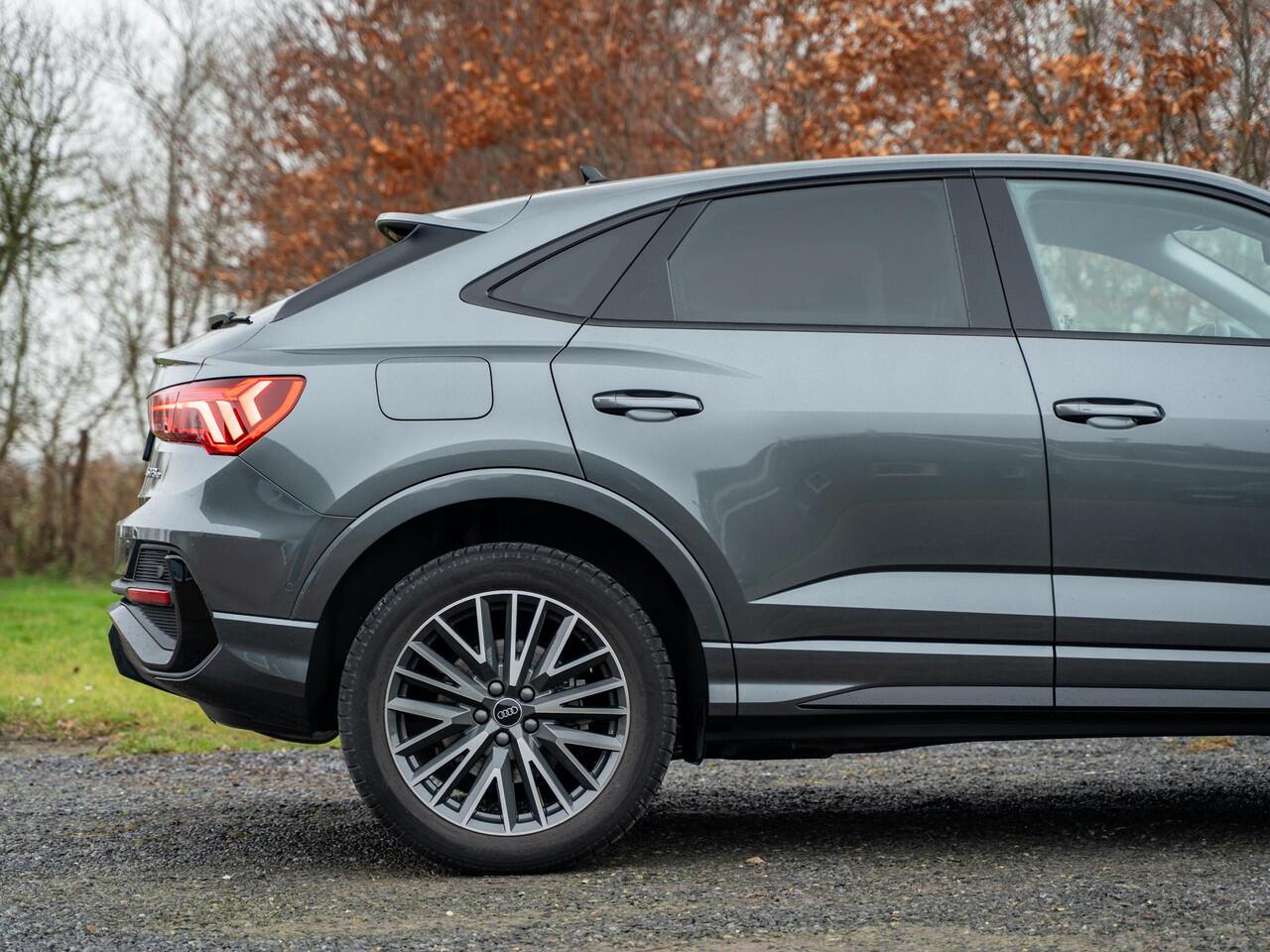 Audi Q3 Sportback 45 TFSI e S Edition // camera // sportstoelen // stoelverw.