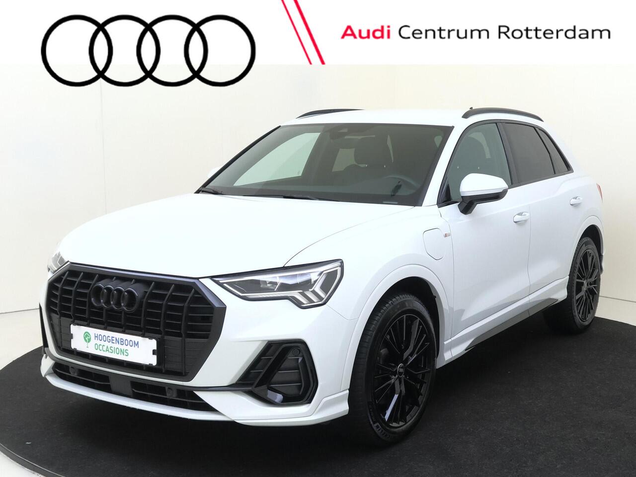 Audi Q3 45 TFSI e S edition | Trekhaak | Achteruitrijcamera | Dodehoek detectie | Keyless | Stoelverwarming | Cruise control | Navigatie |
