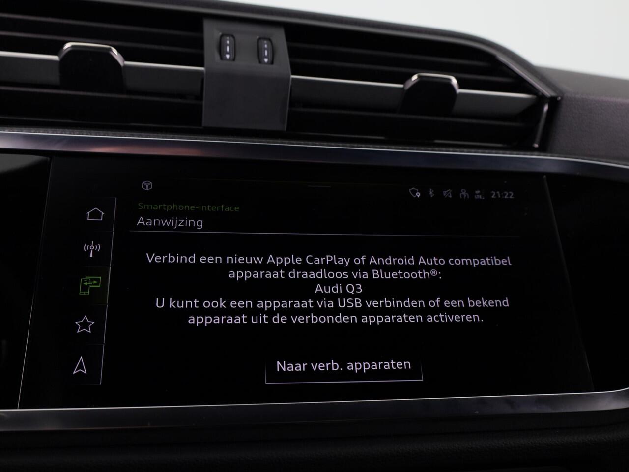 Audi Q3 35 TFSI S edition Competition 150pk| Verlengde garantie | Navigatie | Parkeercamera | 19 inch Lichtmetalen velgen | Apple Carplay/ Android Auto | S-line interieur