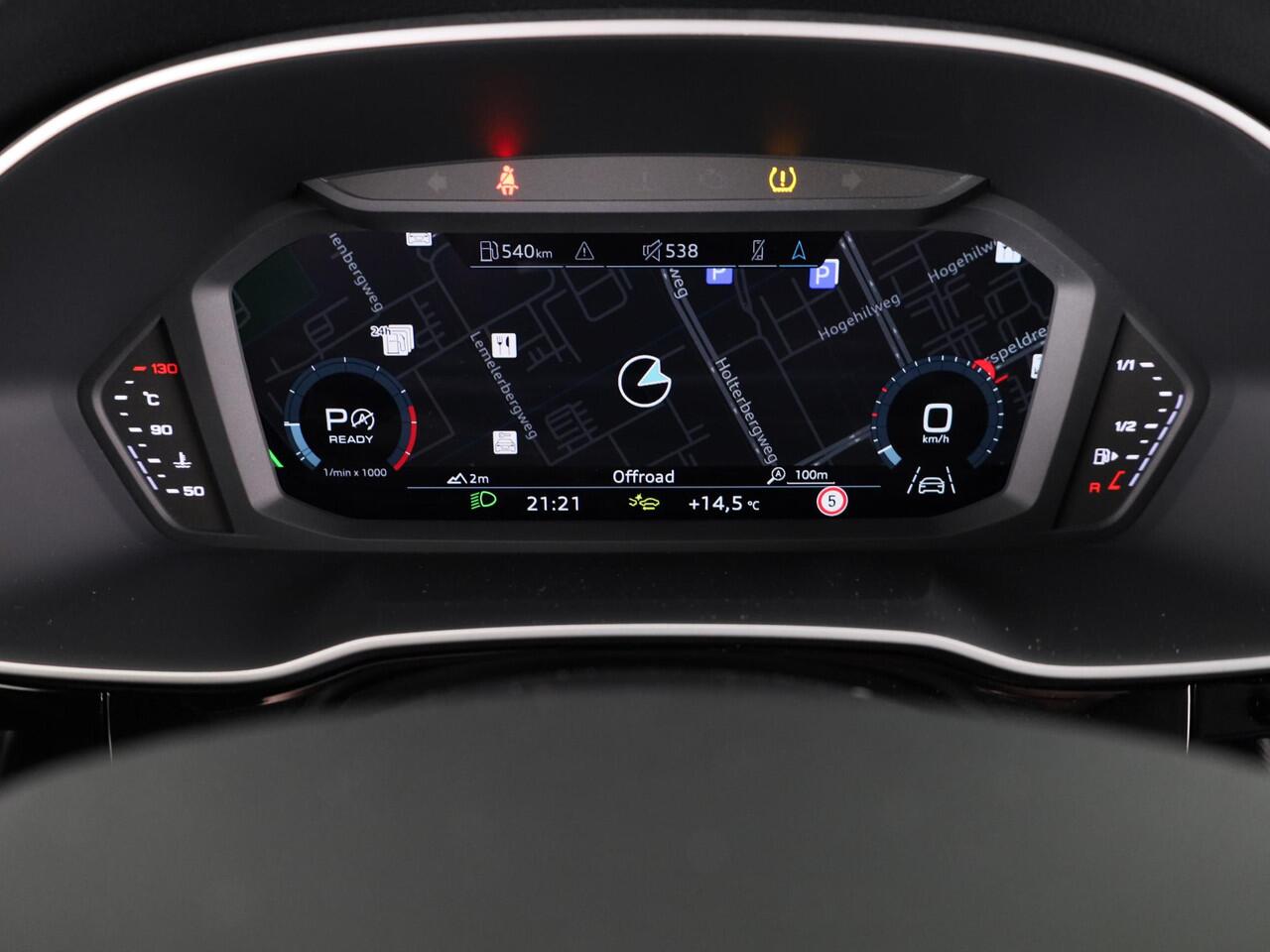 Audi Q3 35 TFSI S edition Competition 150pk| Verlengde garantie | Navigatie | Parkeercamera | 19 inch Lichtmetalen velgen | Apple Carplay/ Android Auto | S-line interieur