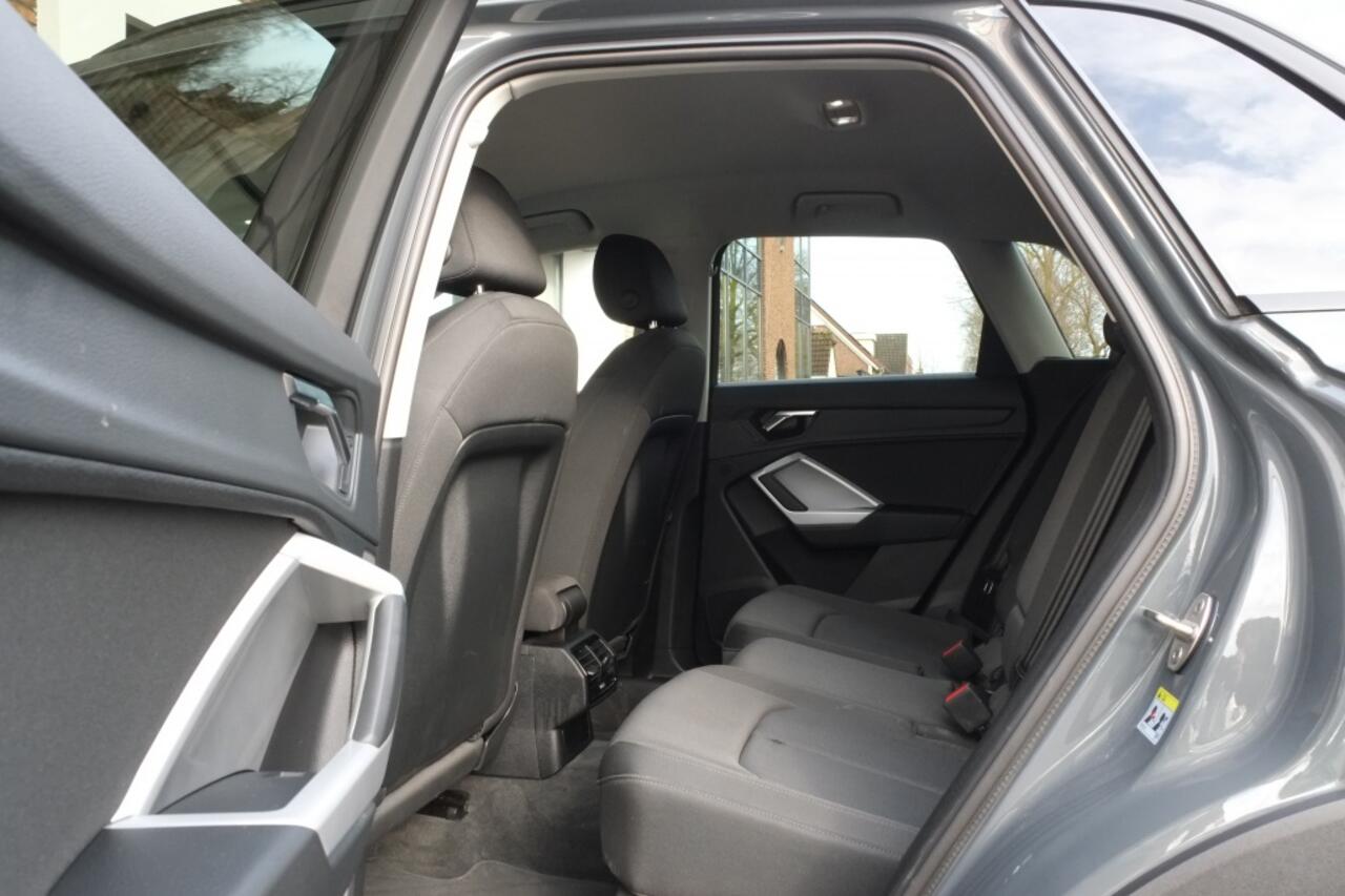Audi Q3 45 TFSI e | SOH 100% | Navigatie | Carplay | Trekhaak