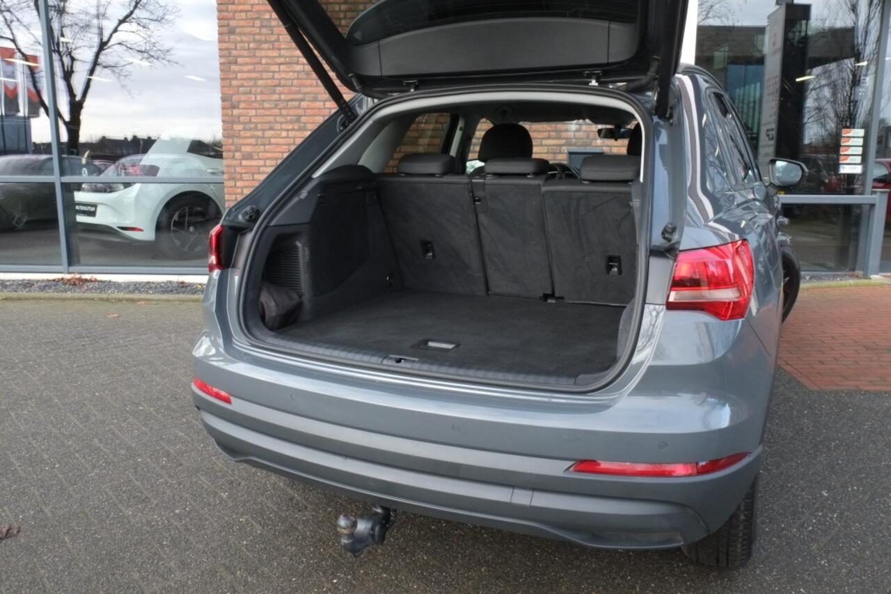 Audi Q3 45 TFSI e | SOH 100% | Navigatie | Carplay | Trekhaak