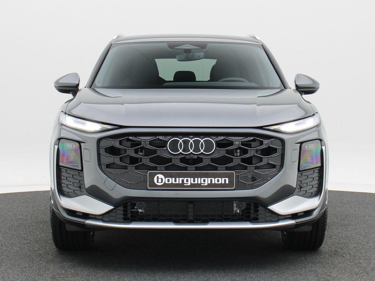 Audi Q3 S edition e-hybrid | 272 PK | Privacyglas | 19 inch | Alcantara int. delen | Ledkoplampen Plus | Comfortsleutel |