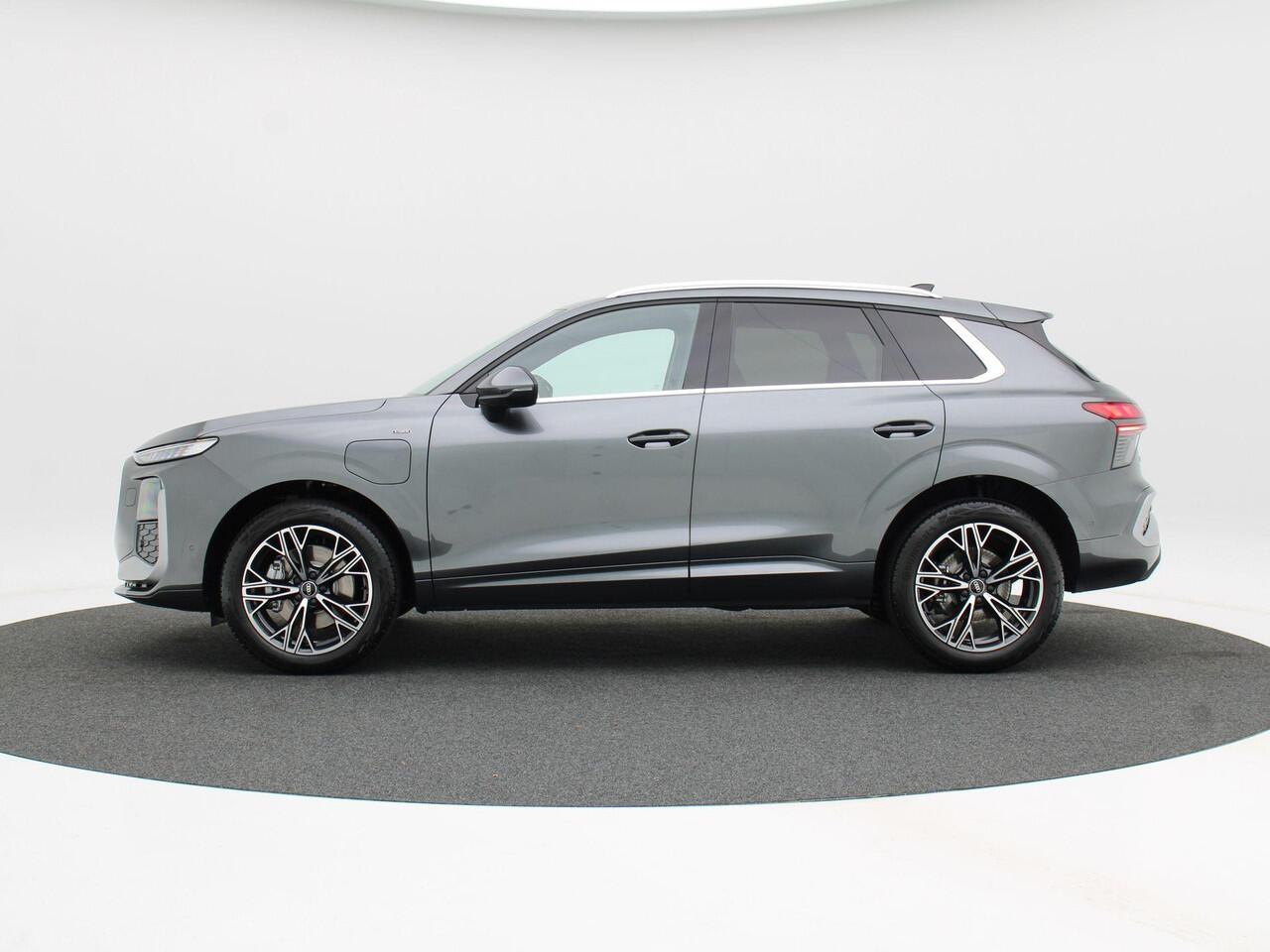 Audi Q3 S edition e-hybrid | 272 PK | Privacyglas | 19 inch | Alcantara int. delen | Ledkoplampen Plus | Comfortsleutel |