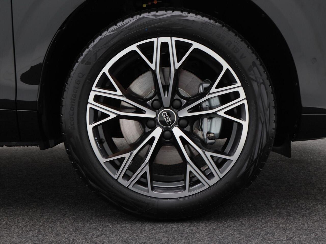 Audi Q3 S edition e-hybrid | 272 PK Hatchback | Privacy glas | Ledkoplampen | 19 inch |