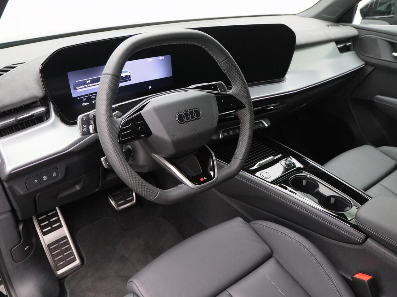 Audi Q3 S edition e-hybrid | 272 PK Hatchback | Privacy glas | Ledkoplampen | 19 inch |