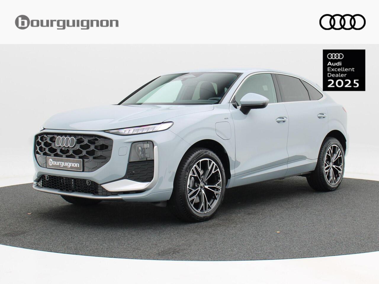 Audi Q3 Sportback S edition e-hybrid | 272 PK | 19 inch velgen | Privacyglas | Stoelverwarming | Audi Phone Box | Dodehoek detectie | Carplay | Camera |