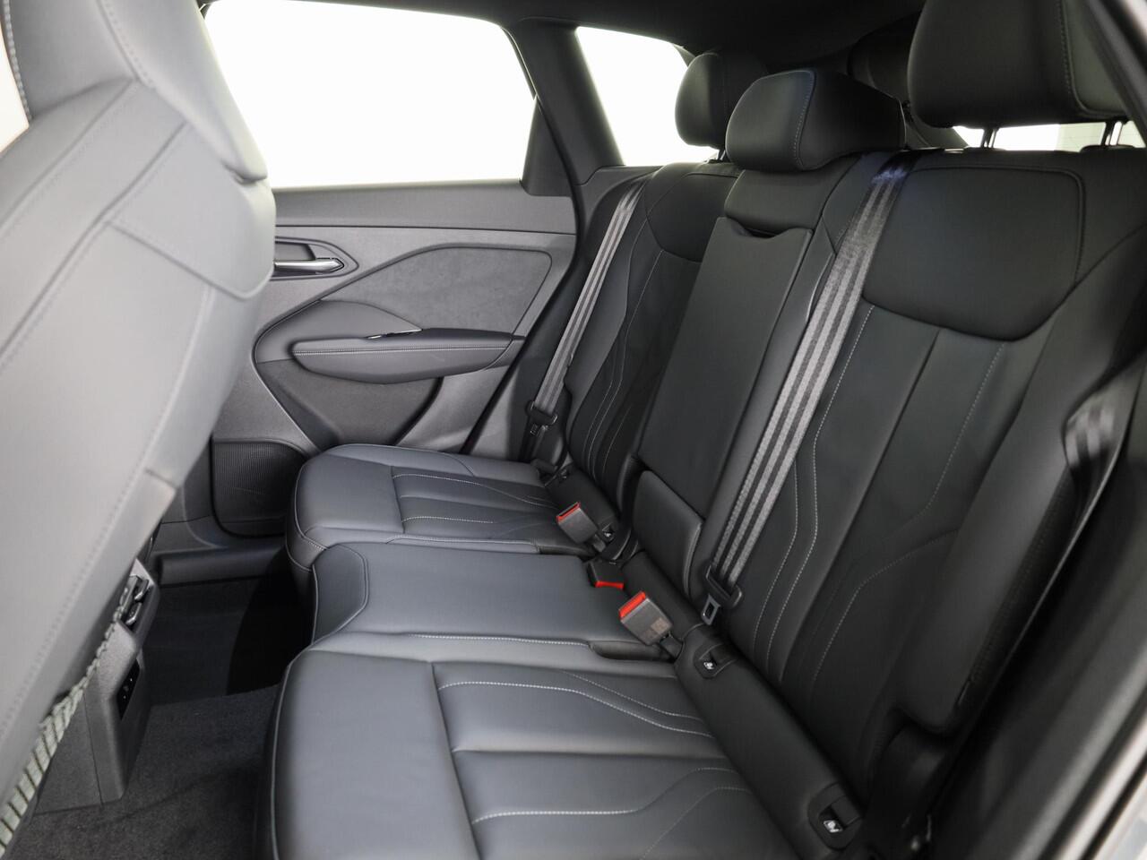 Audi Q3 1.5 200kW e-hybrid S edition 272pk | Techniekpakket plus | Privacy glas | Twin leder bekleding | Laadconcept compact |