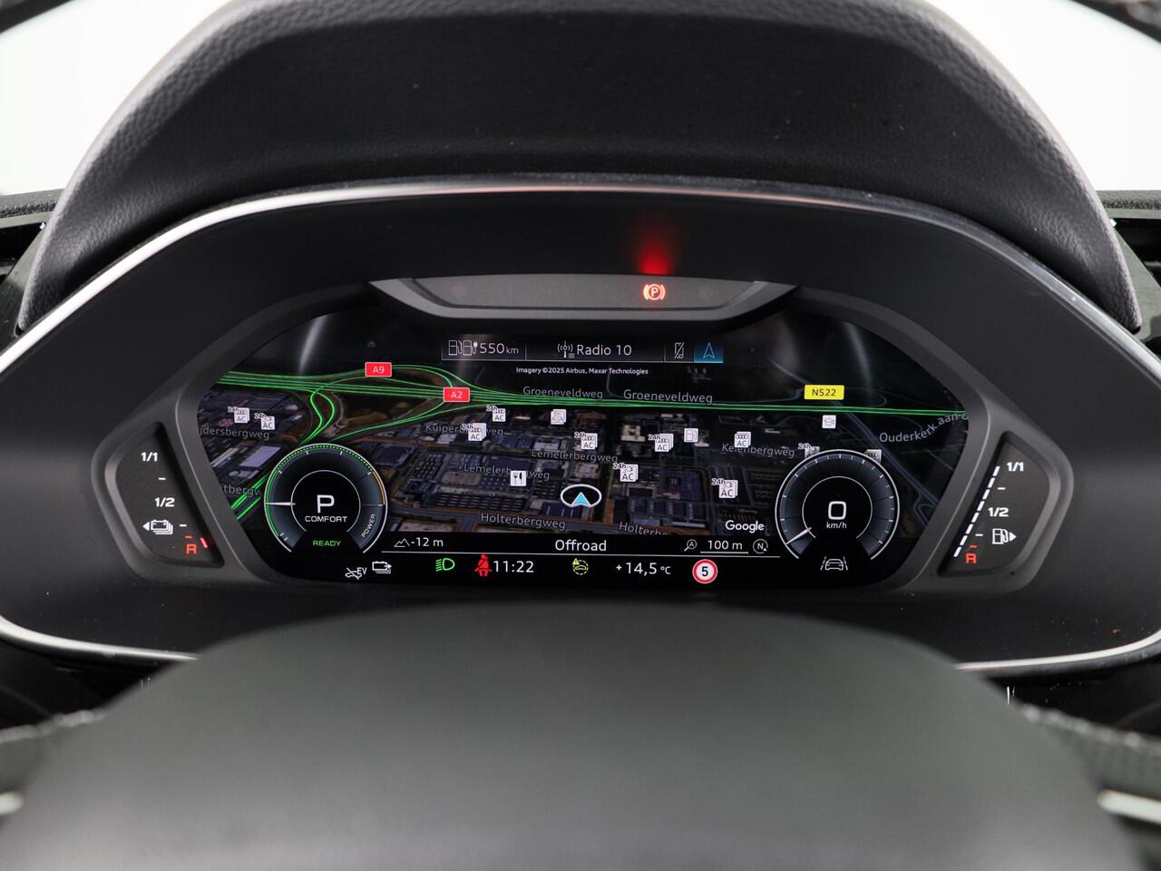 Audi Q3 45 TFSI e S edition 245pk | Navigatie | Stoelverwarming | 19 inch lichtmetalen velgen | 3 spaak afgevlakt stuurwiel