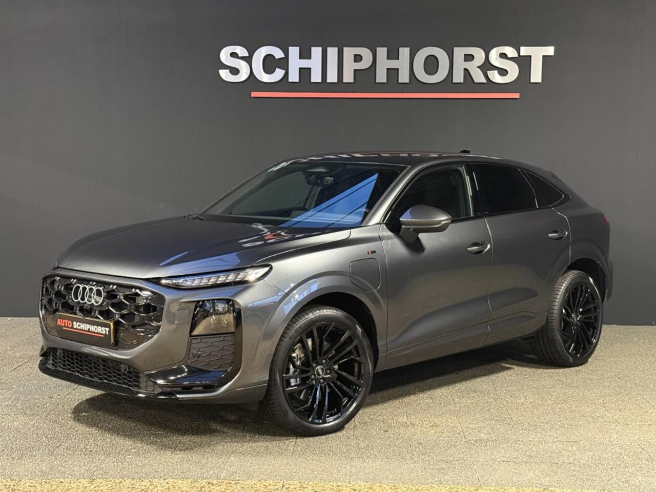 Audi Q3 Sportback e-hybrid 272pk S-line Tech plus s-edition Black Optic matrix