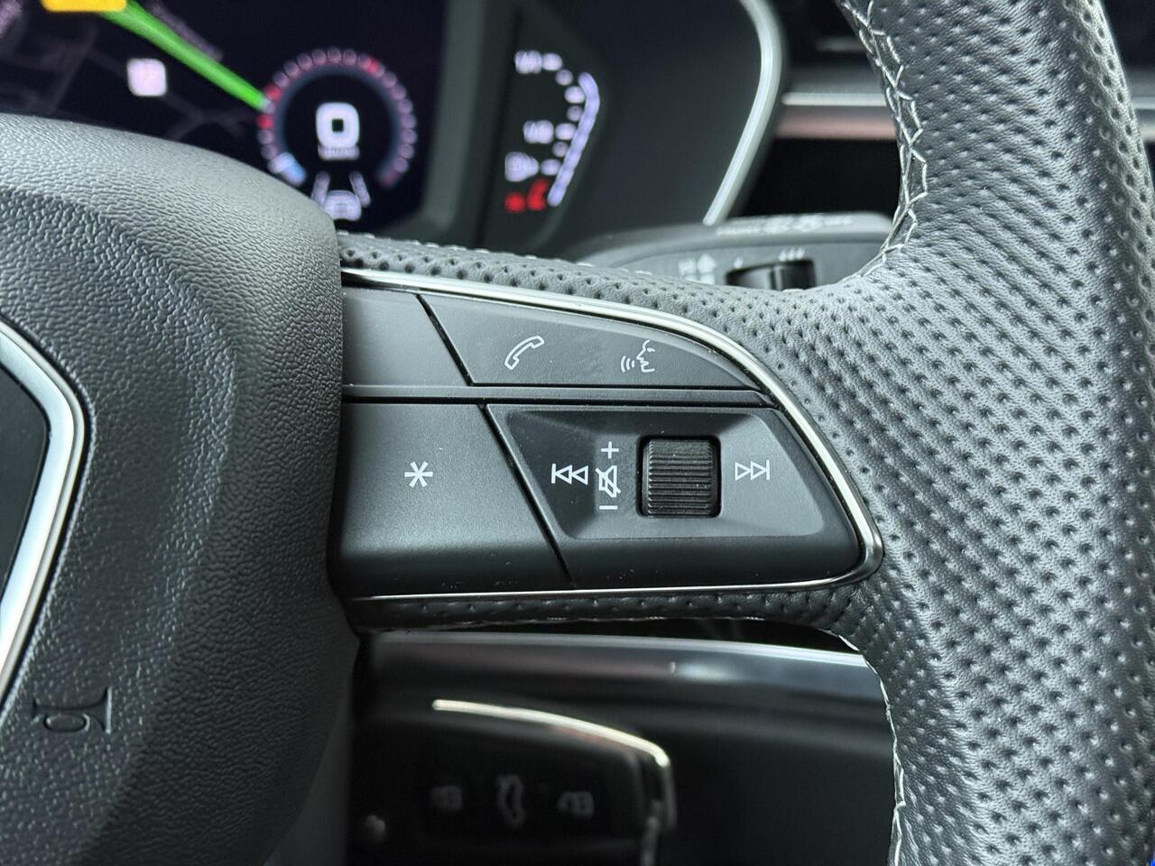 Audi Q3 35 TFSI S edition Competition | 150 PK | Automaat | Trekhaak | 360 Graden camera | Adaptive cruise control | S line |