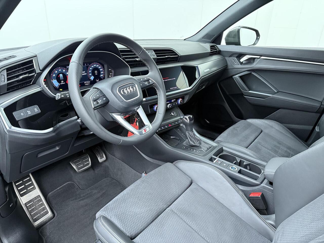 Audi Q3 35 TFSI S edition Competition | 150 PK | Automaat | Trekhaak | 360 Graden camera | Adaptive cruise control | S line |