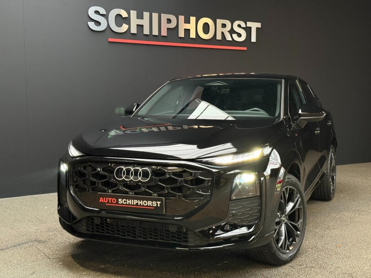 Audi Q3 Sportback 2xS-line e-hybrid 272 PK s-edition Tech plus Matrix Full LED Black Optik