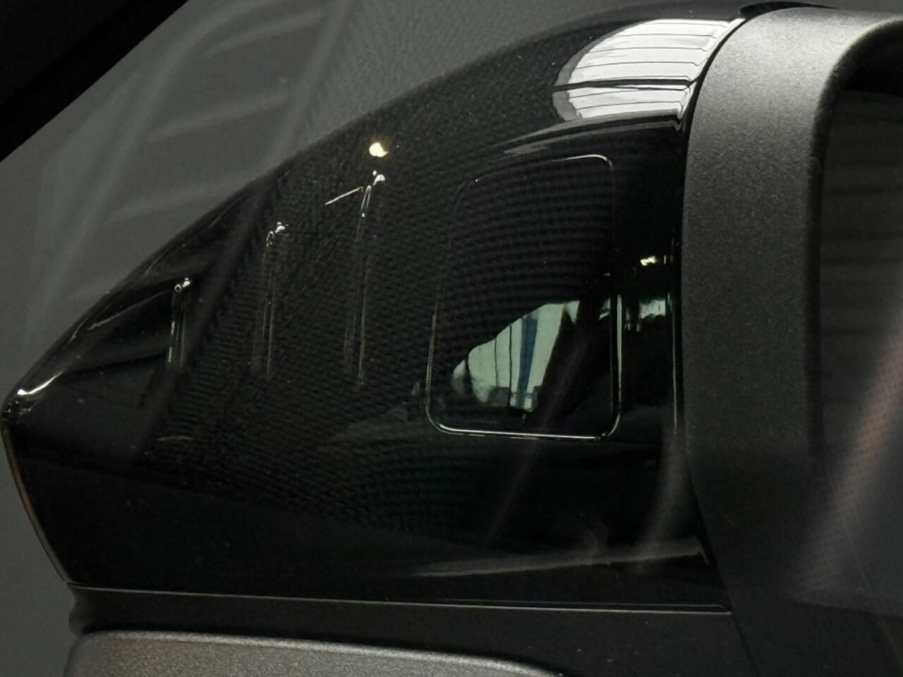 Audi Q3 Sportback 2xS-line e-hybrid 272 PK s-edition Tech plus Matrix Full LED Black Optik