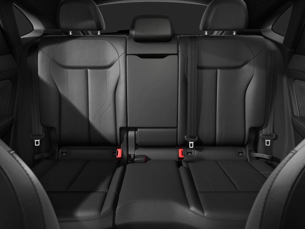 Audi Q3 Sportback S edition e-hybrid 272 pk | Techniek pakket pro | MMI experience pro | OLED achterlichten | Lederen interieur |