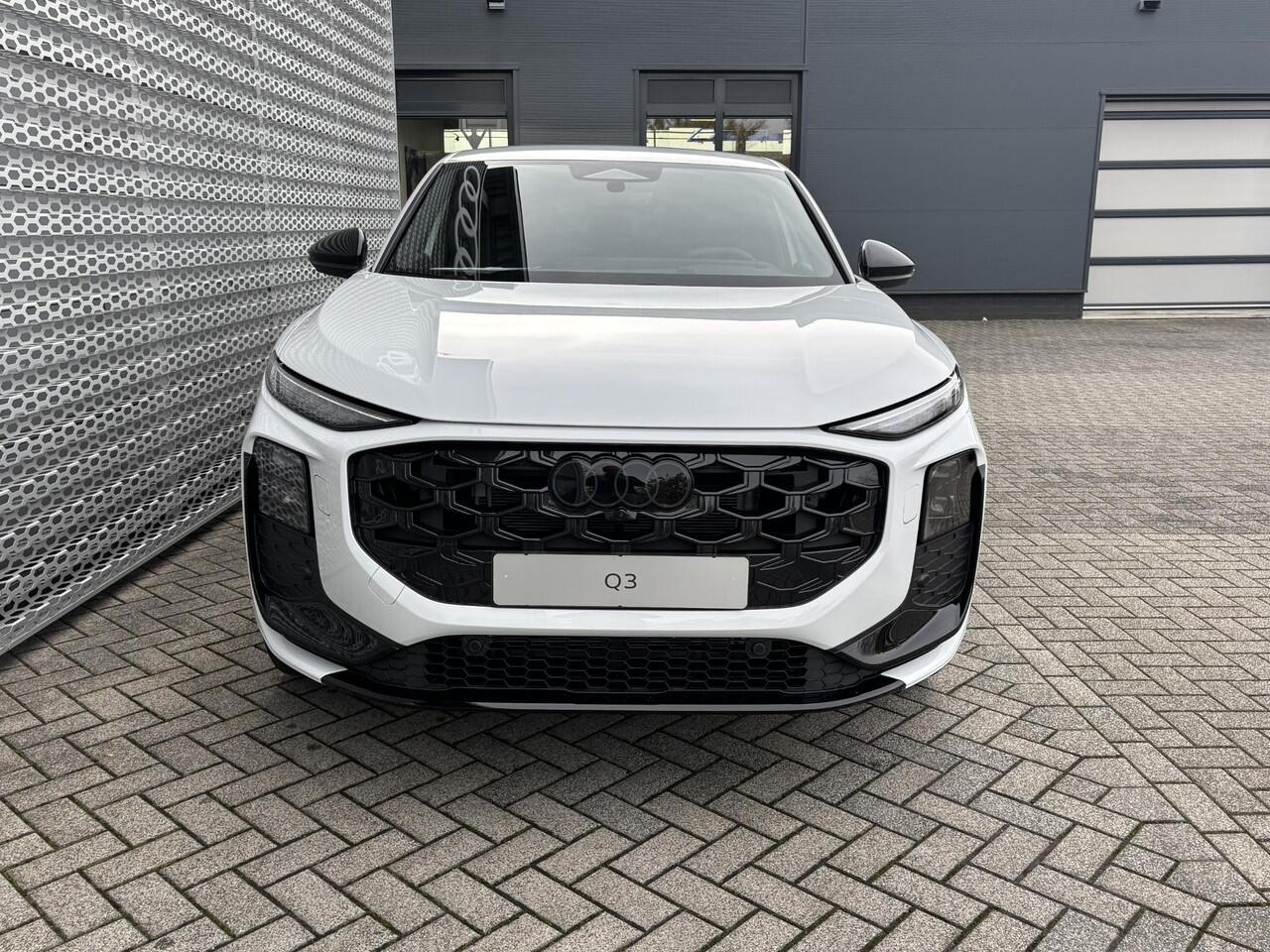 Audi Q3 Sportback S edition e-hybrid 272 PK Sportback | Audi Sport velgen 20" | Sonos Premium Sound System | Head-up display | Stoelverwarming
